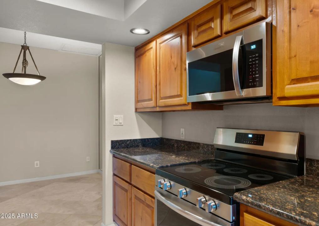 Real Estate Picture 10