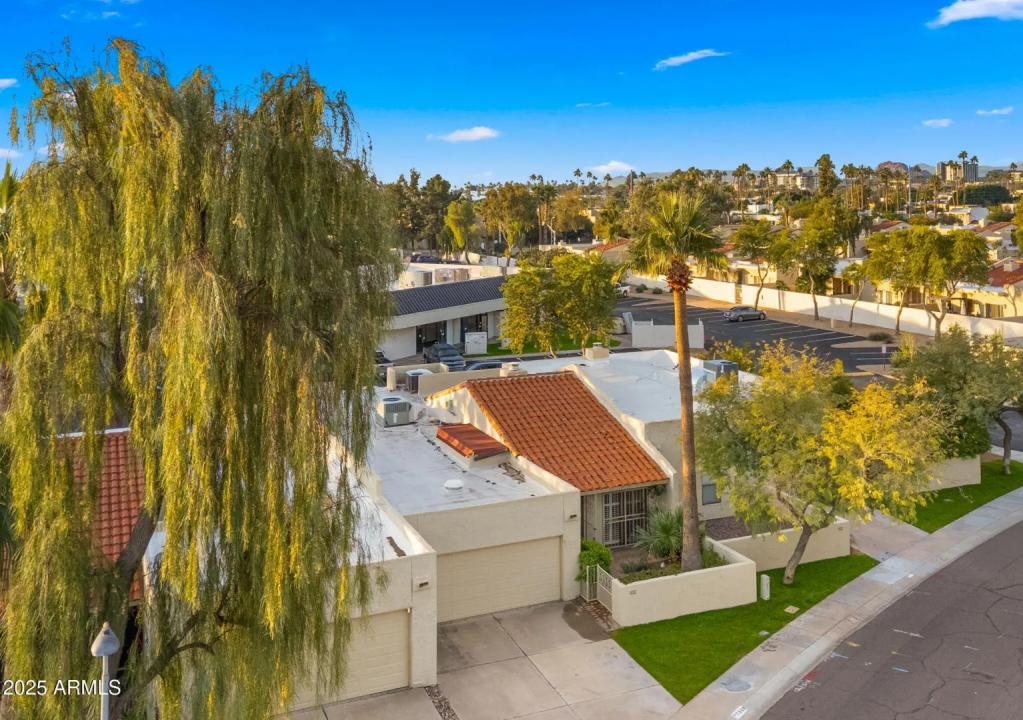 Real Estate Picture 37