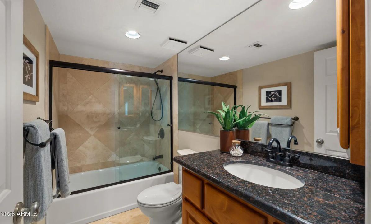 Real Estate Picture 26