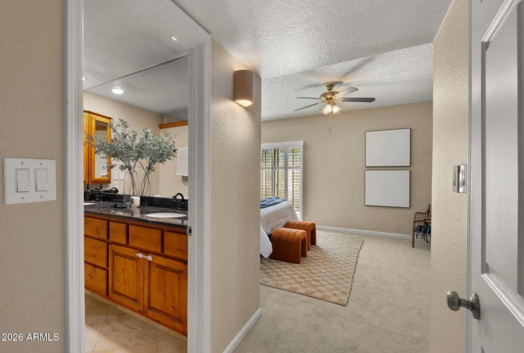 Real Estate Picture 18