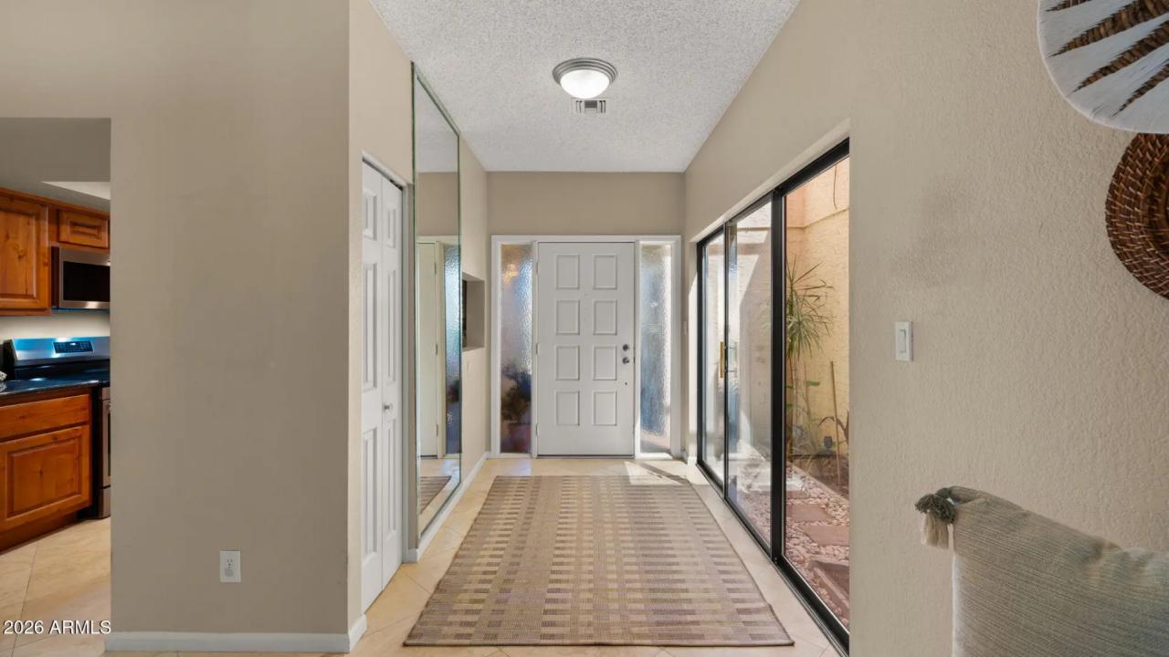 Real Estate Picture 6