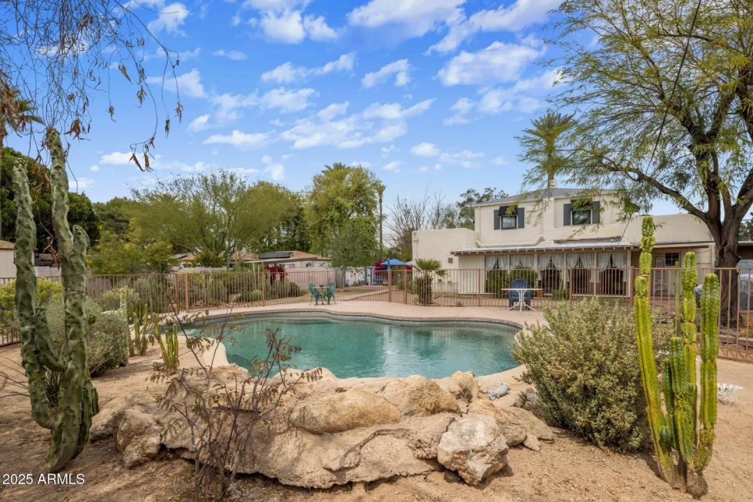 Real Estate Picture 21