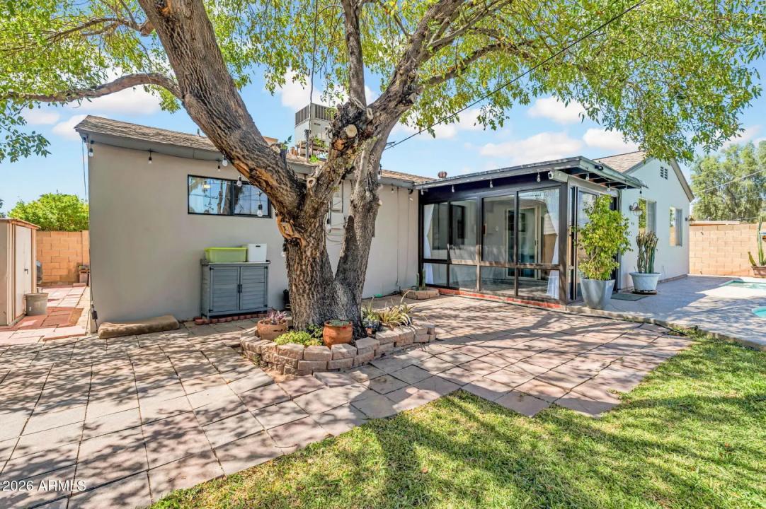Real Estate Picture 27