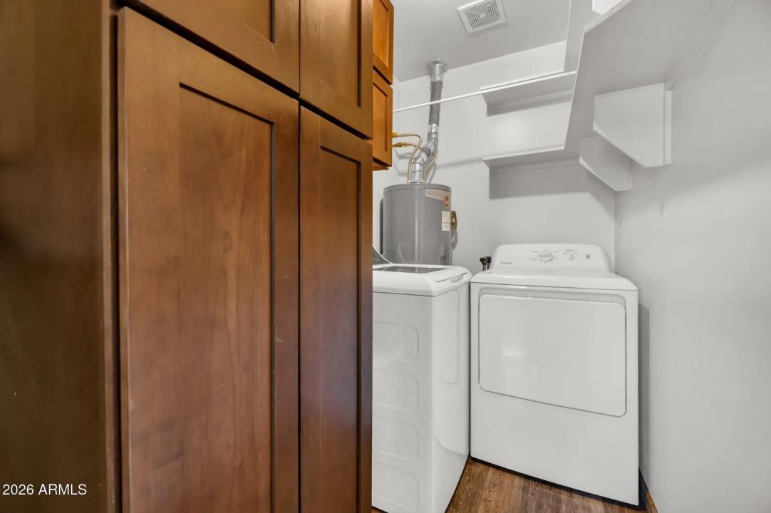 Real Estate Picture 22