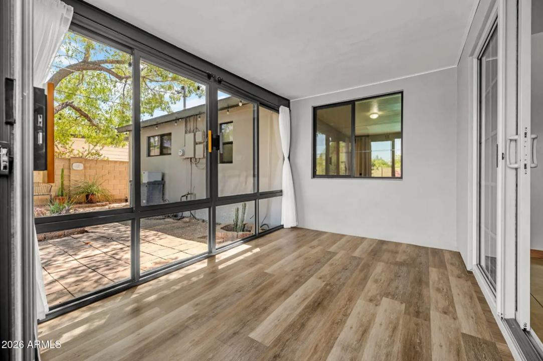 Real Estate Picture 21