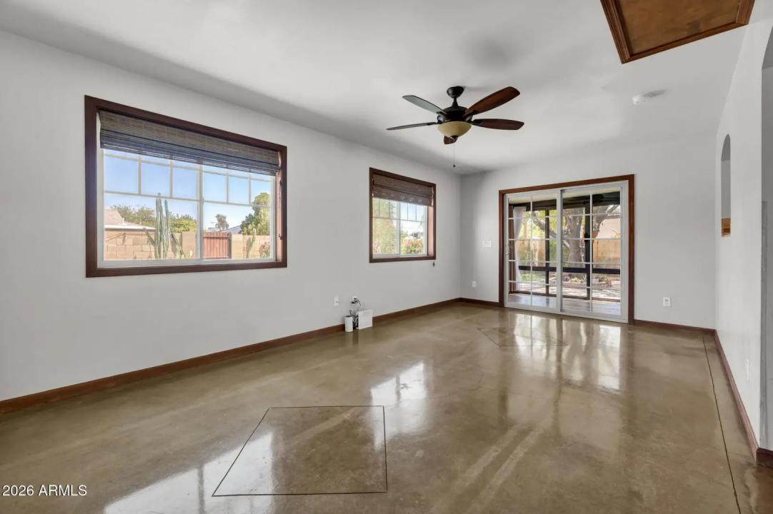 Real Estate Picture 19