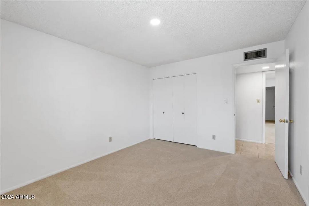 Real Estate Picture 22