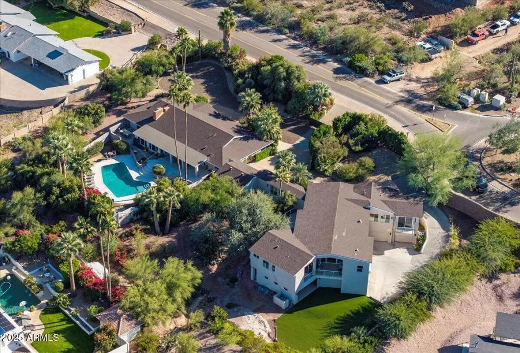 Real Estate Picture 5