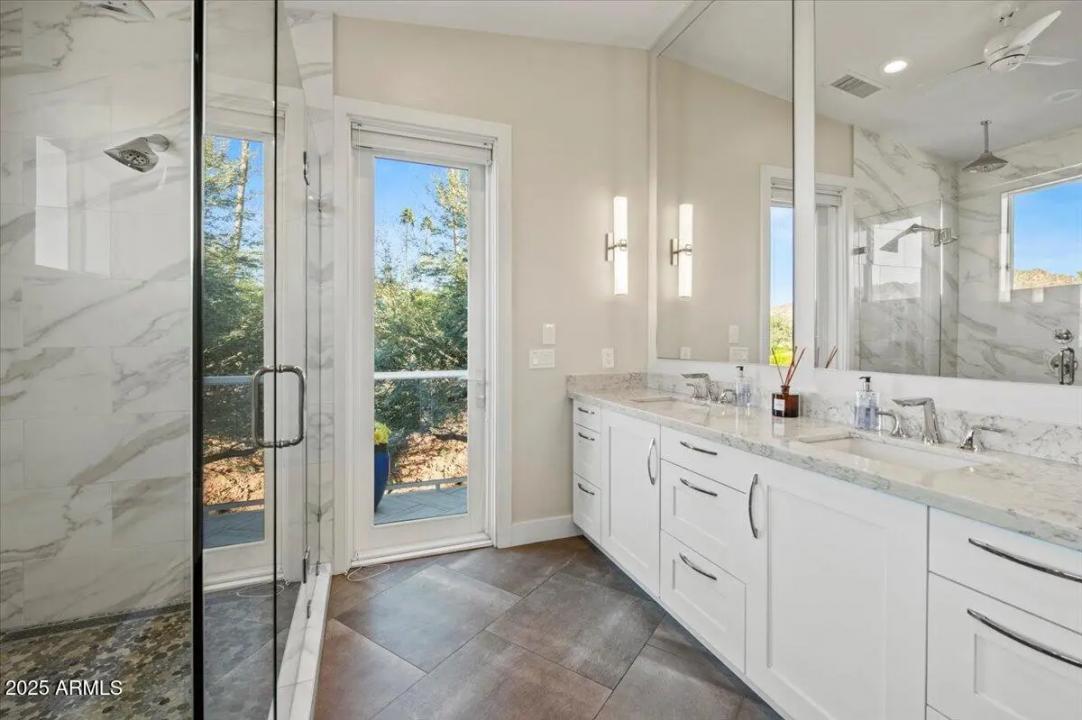 Real Estate Picture 18