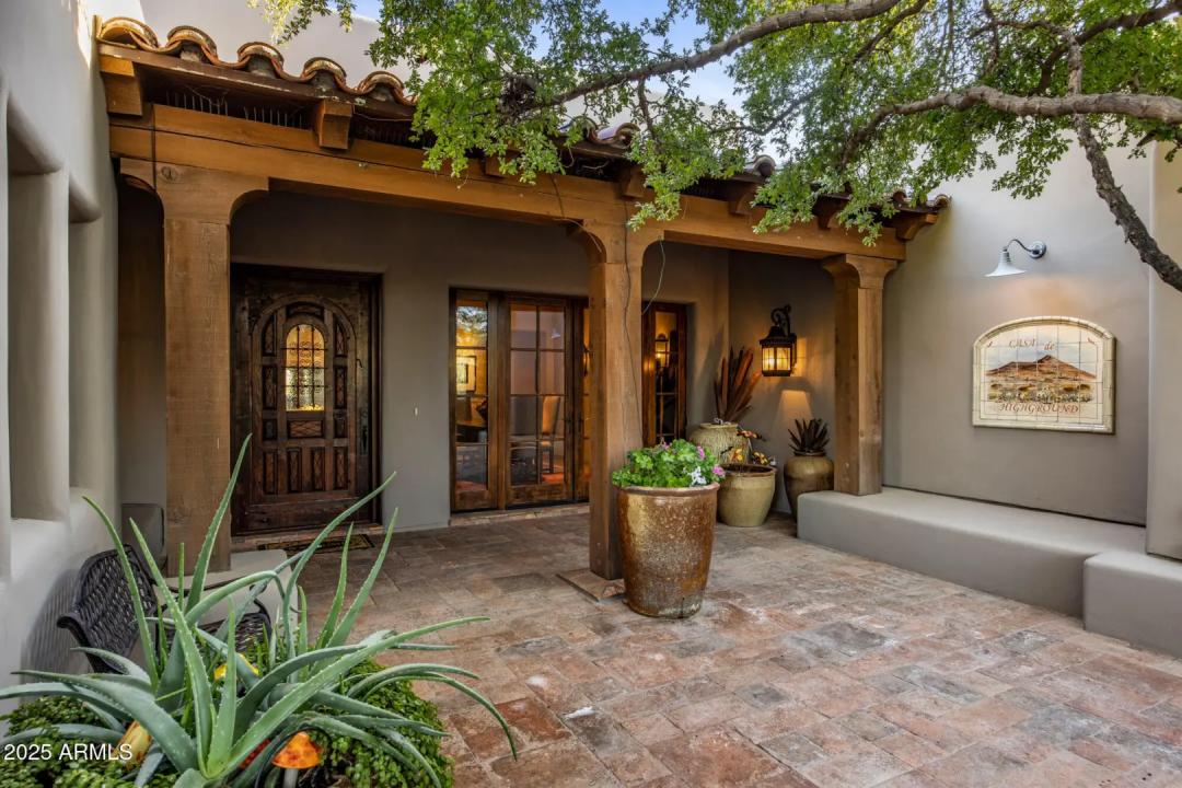 Real Estate Picture 3