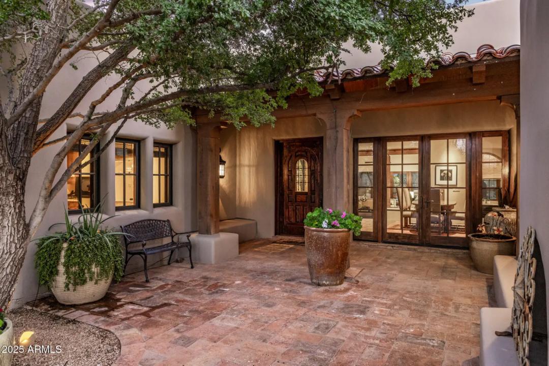 Real Estate Picture 7