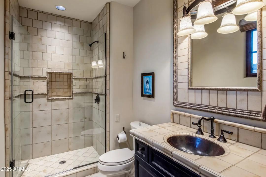 Real Estate Picture 9