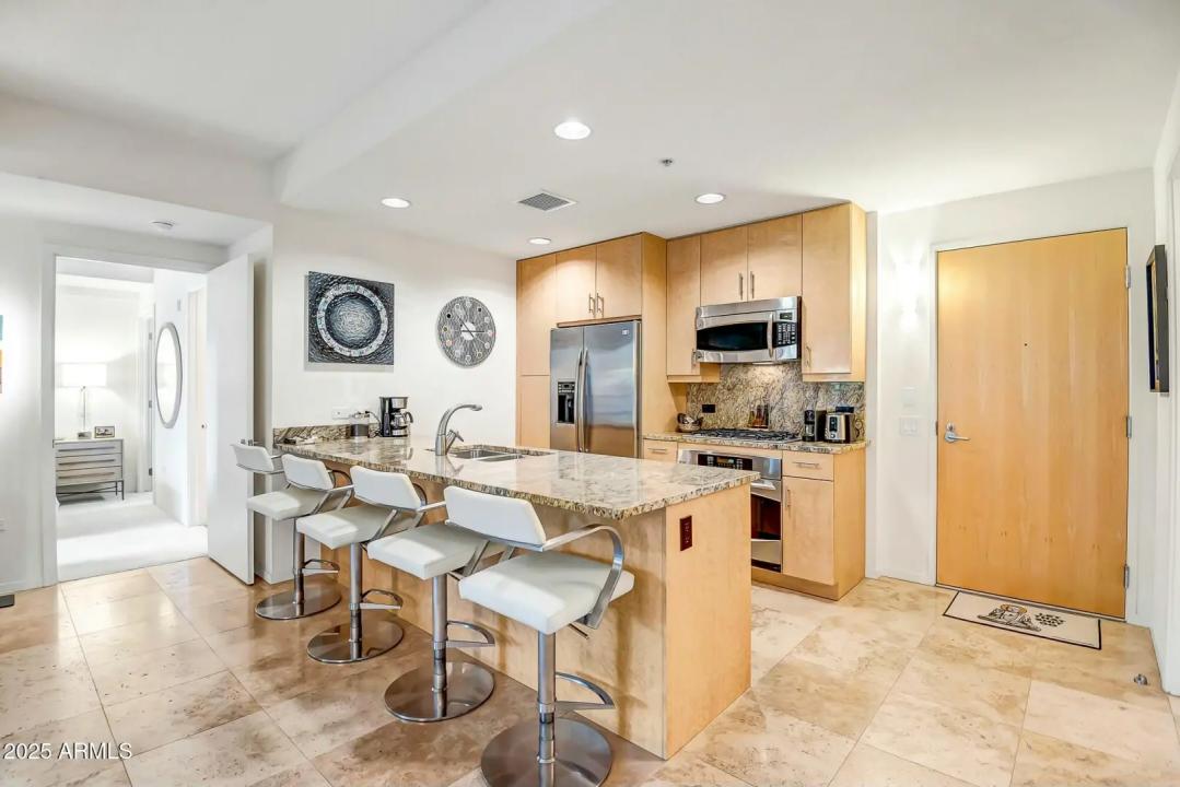 Real Estate Picture 10