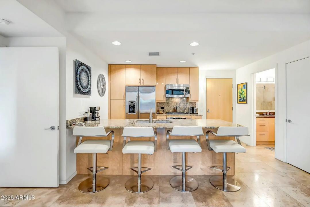 Real Estate Picture 11