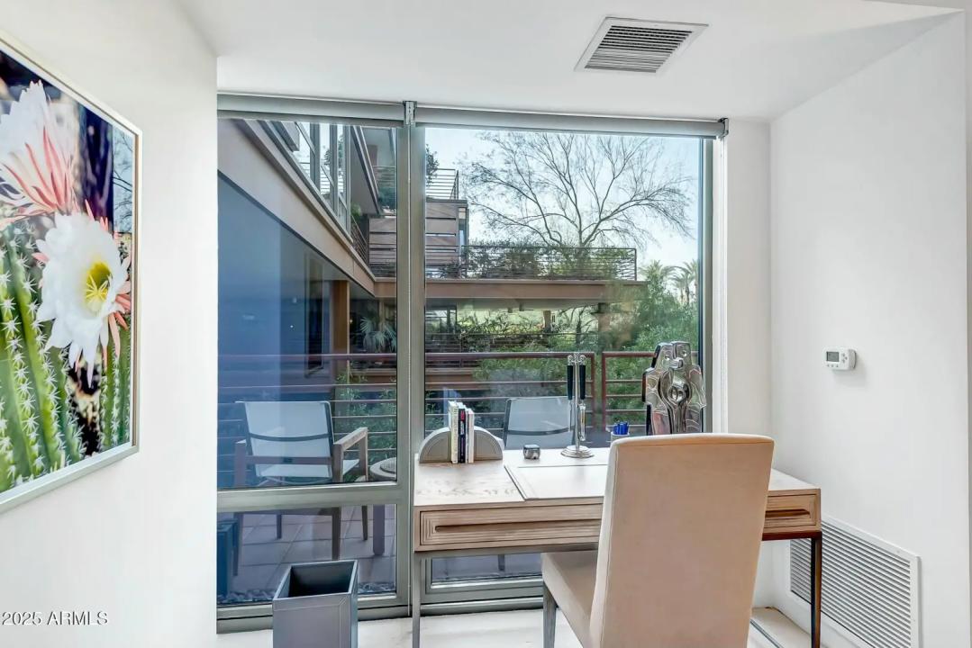 Real Estate Picture 15