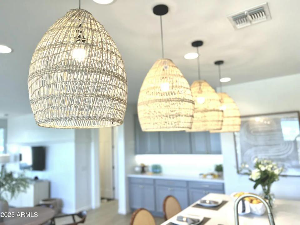 Real Estate Picture 15