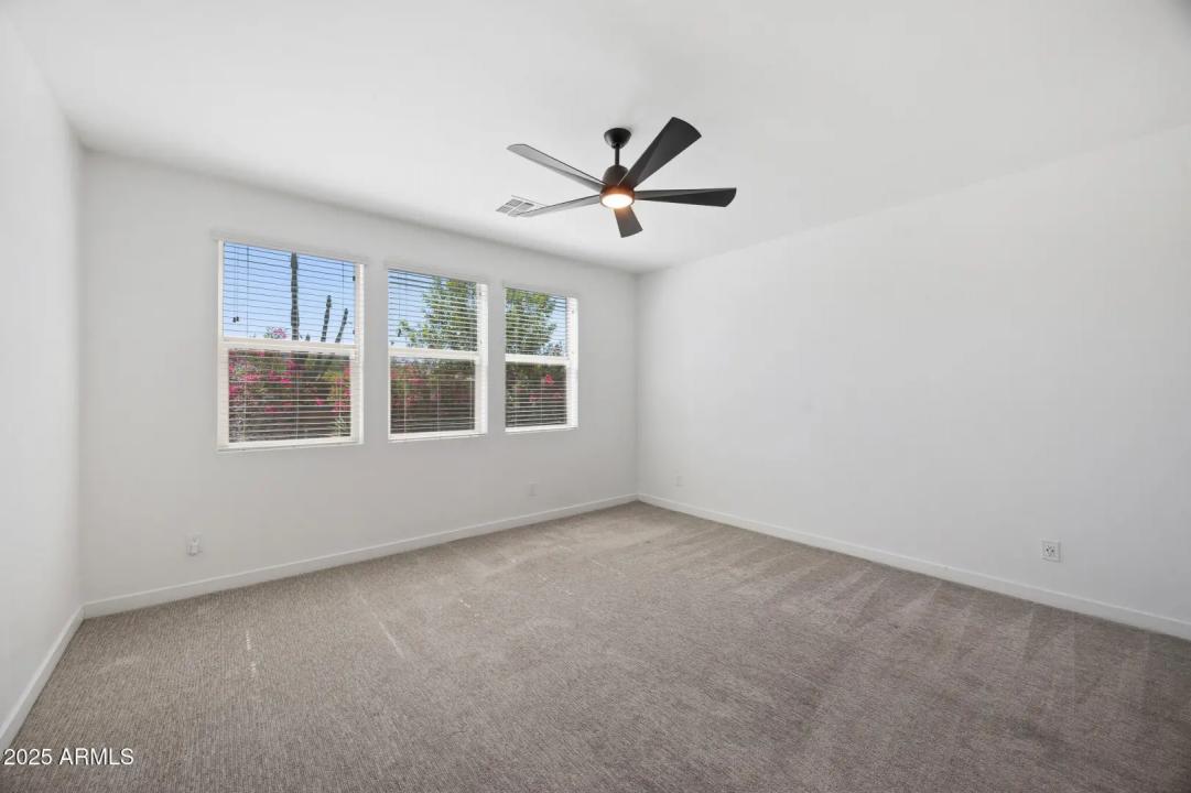 Real Estate Picture 29