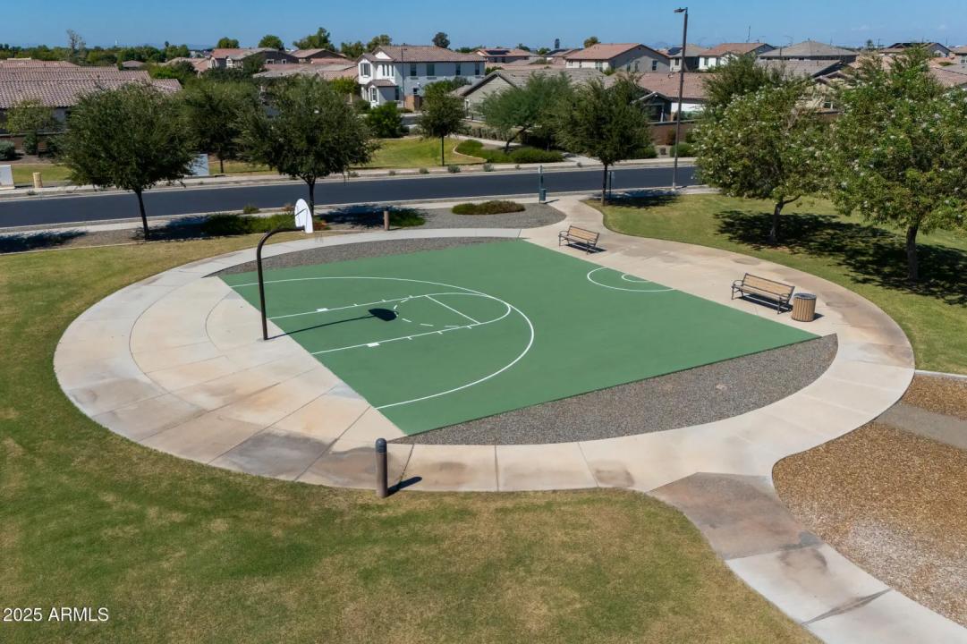 Real Estate Picture 46