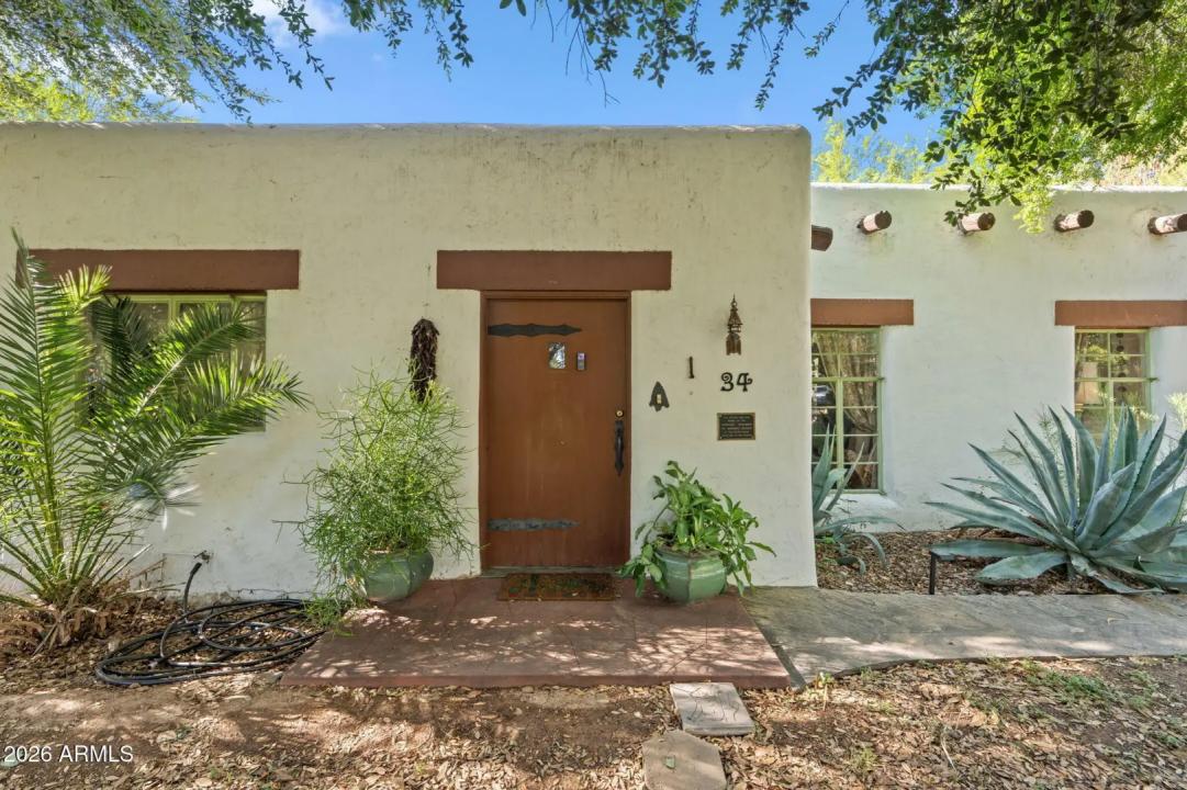 Real Estate Picture 3