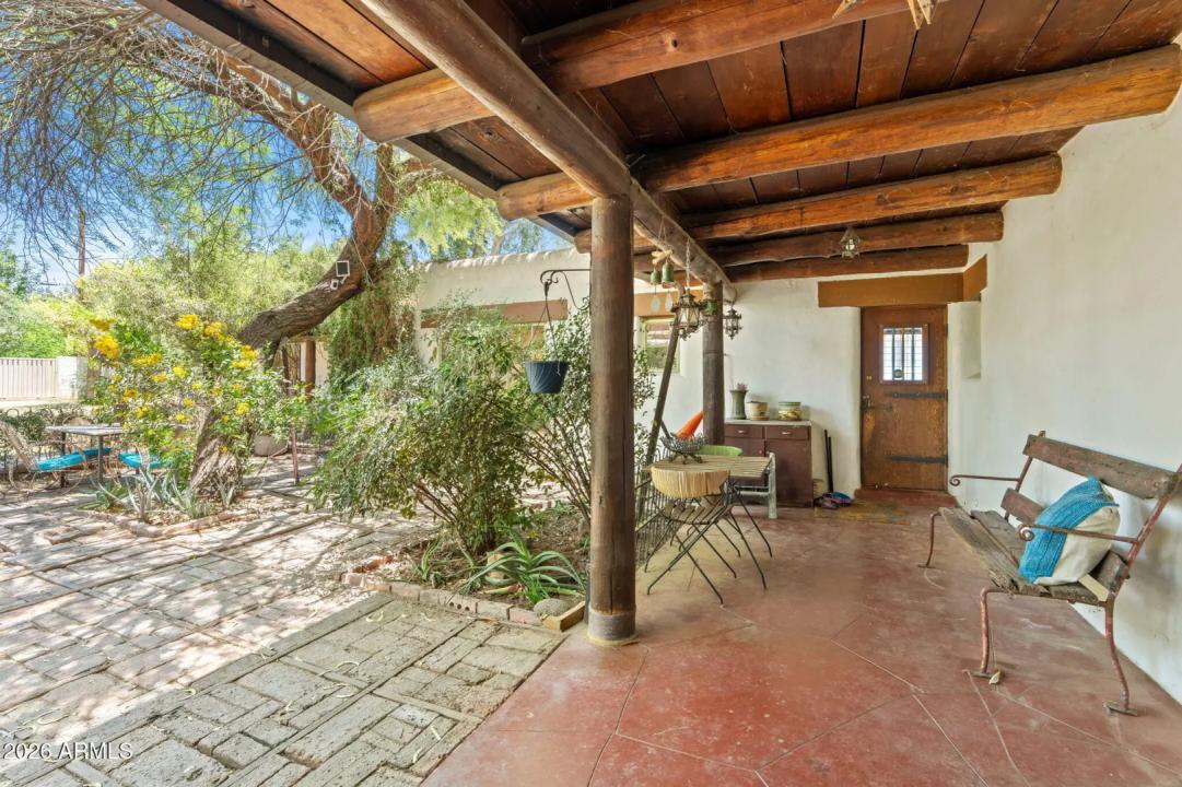 Real Estate Picture 37