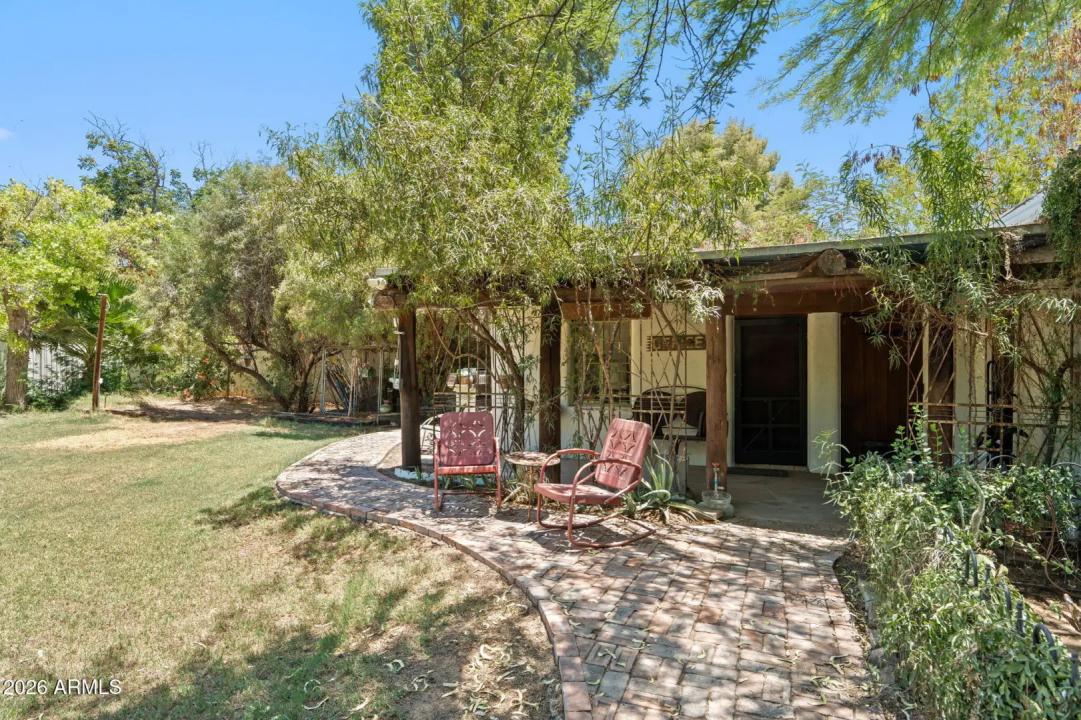 Real Estate Picture 38