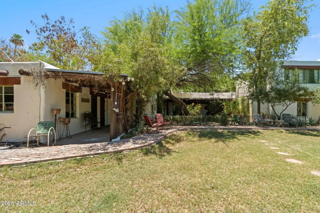 Real Estate Picture 42