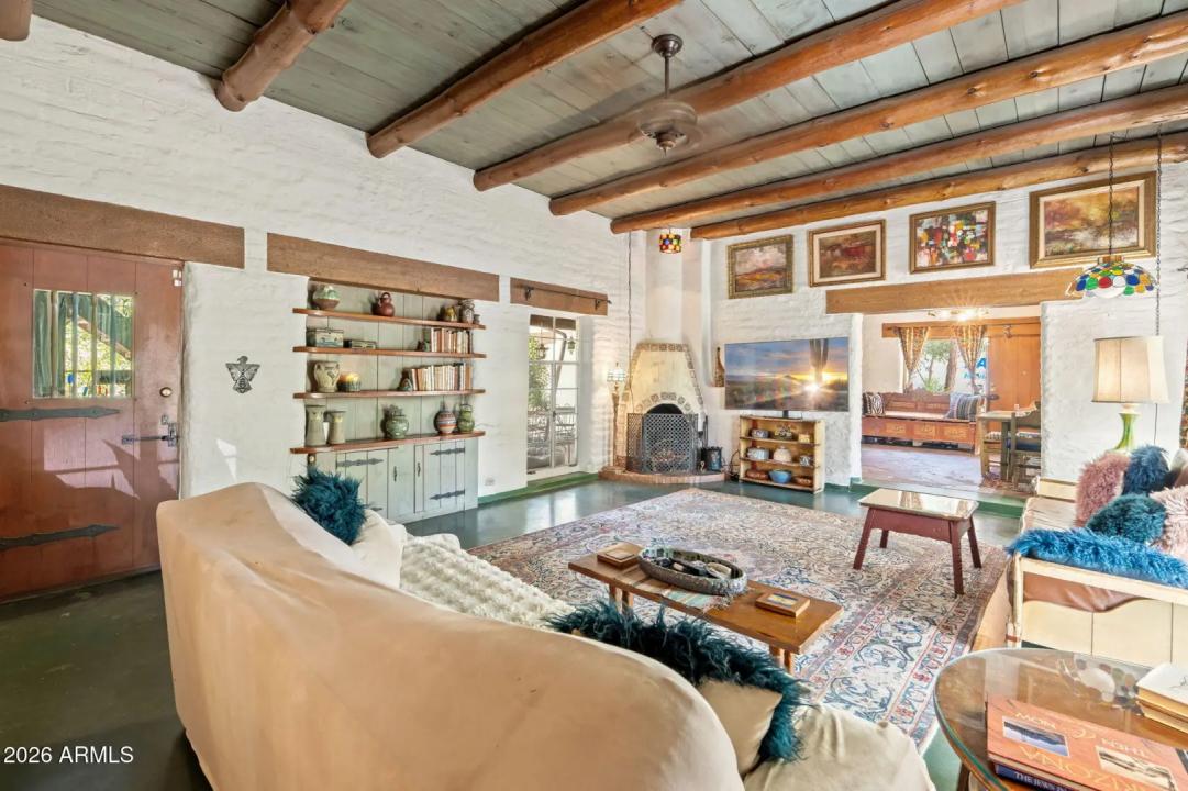 Real Estate Picture 28