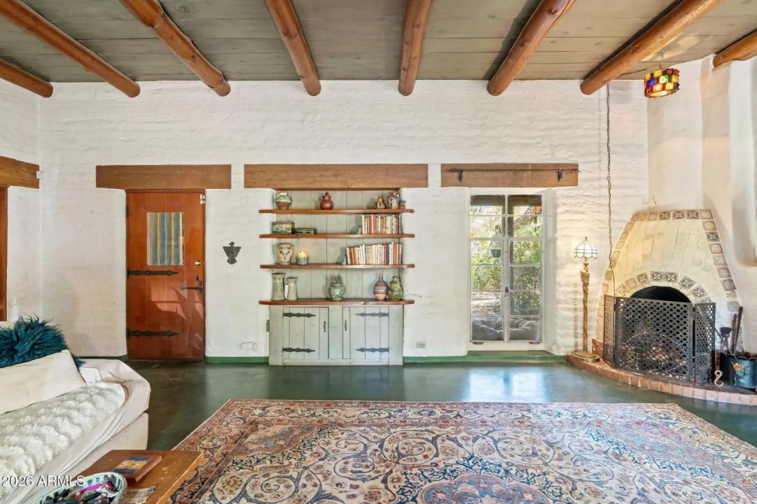 Real Estate Picture 30