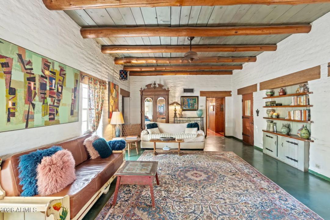 Real Estate Picture 32