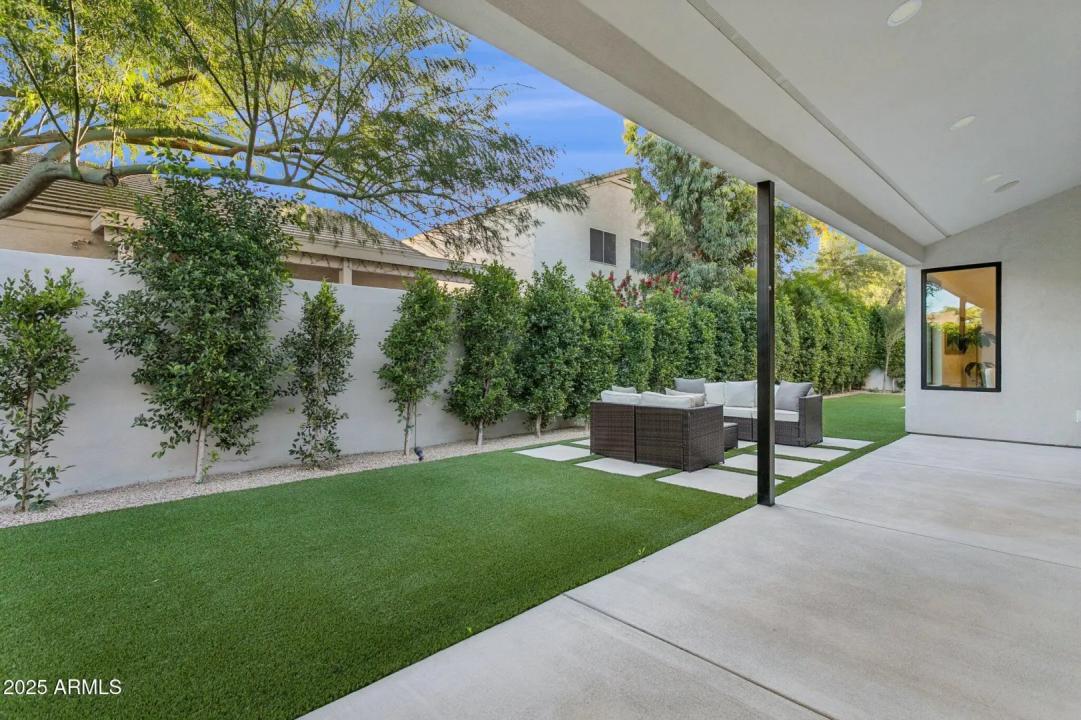 Real Estate Picture 37