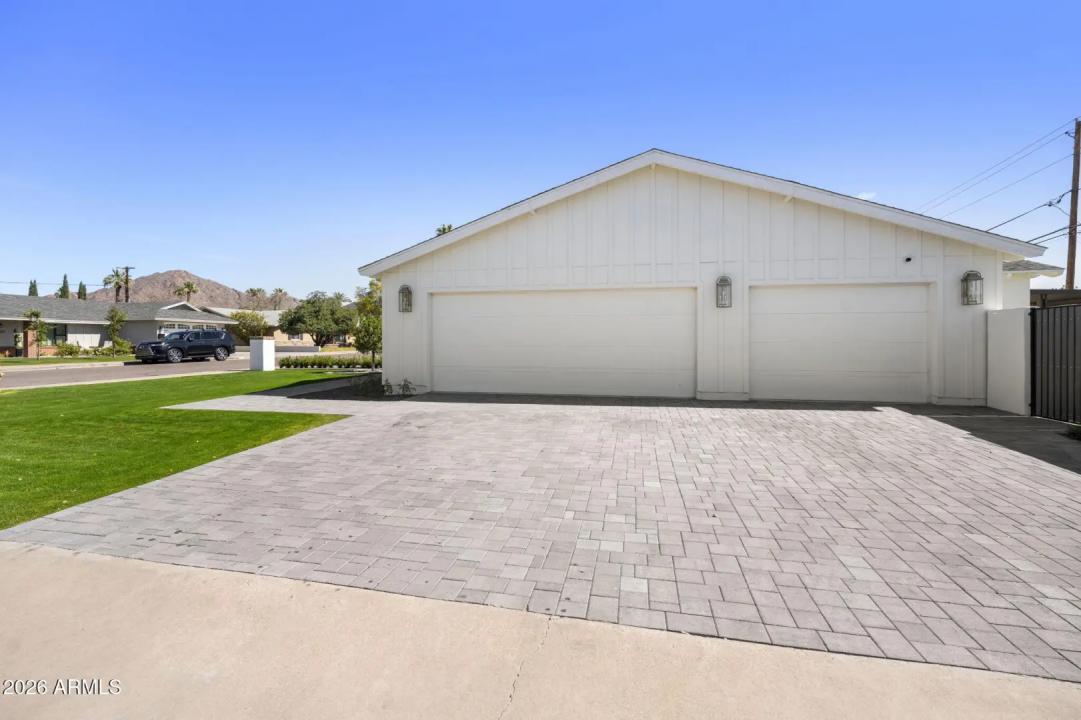 Real Estate Picture 49