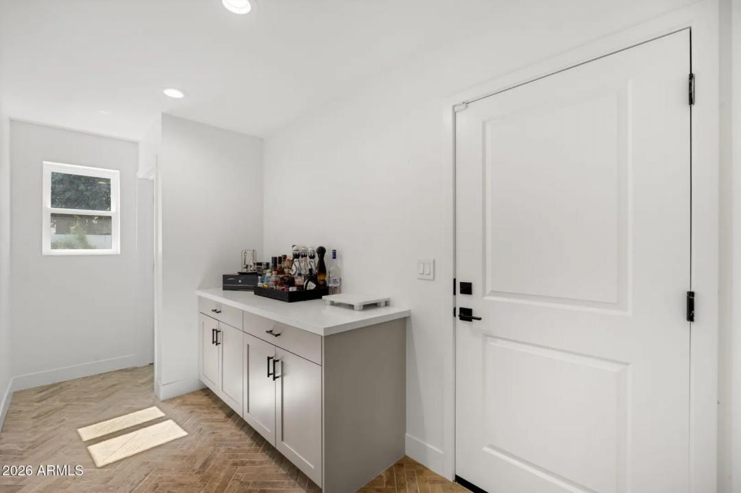 Real Estate Picture 31