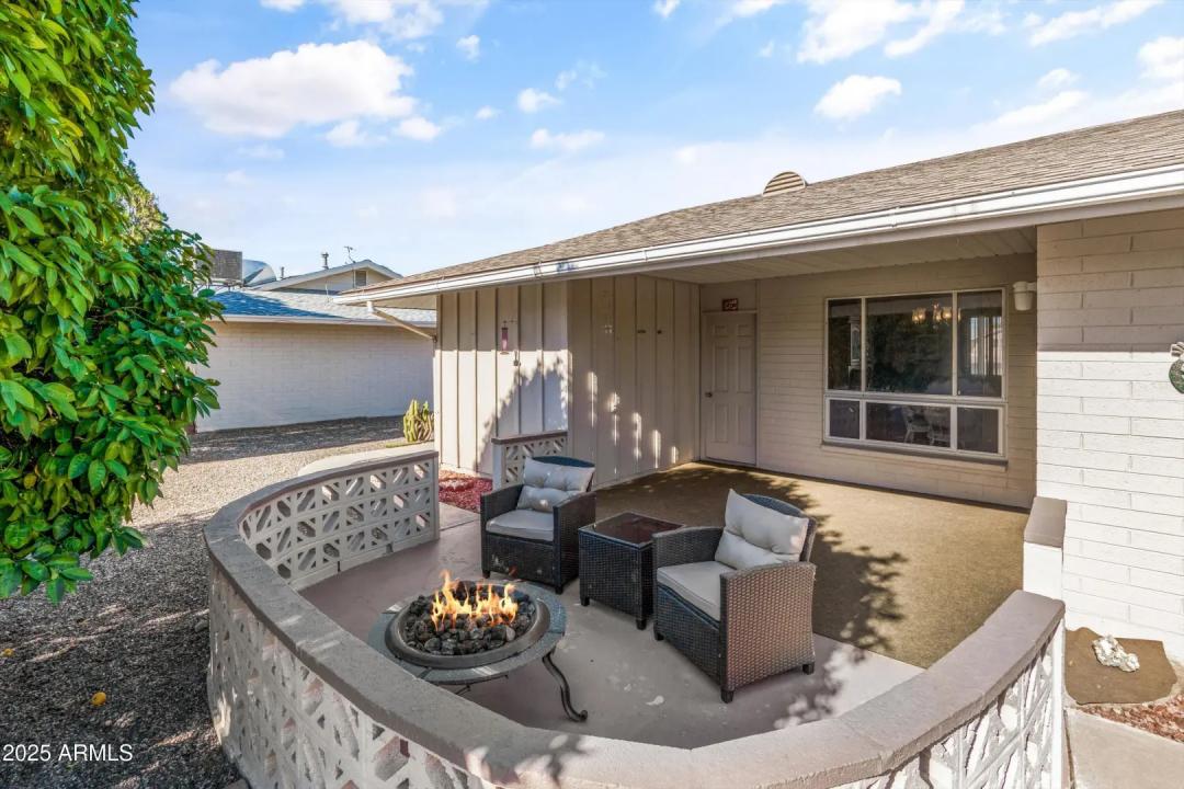 Real Estate Picture 4