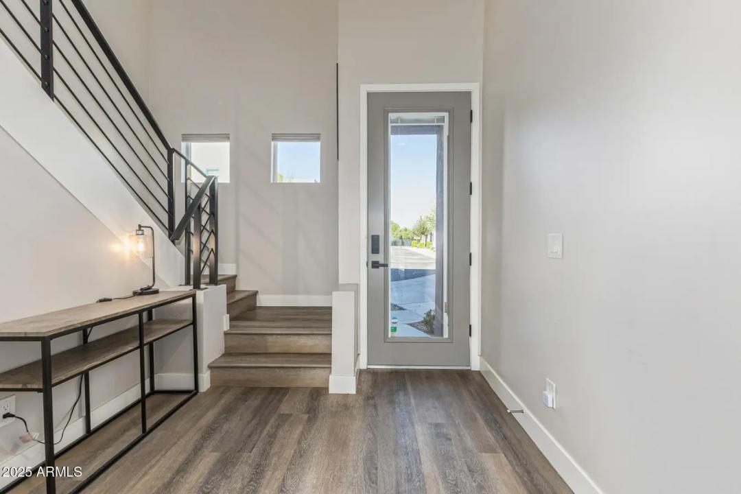 Real Estate Picture 2