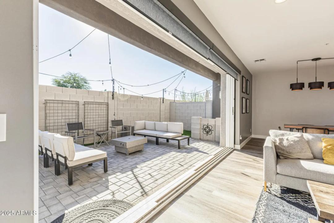 Real Estate Picture 17