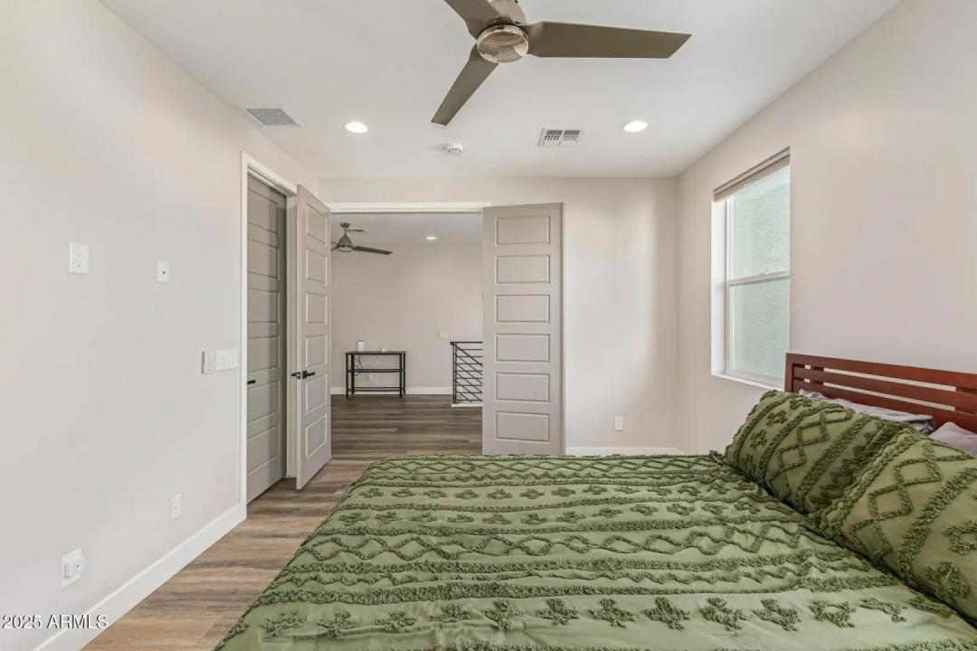 Real Estate Picture 27