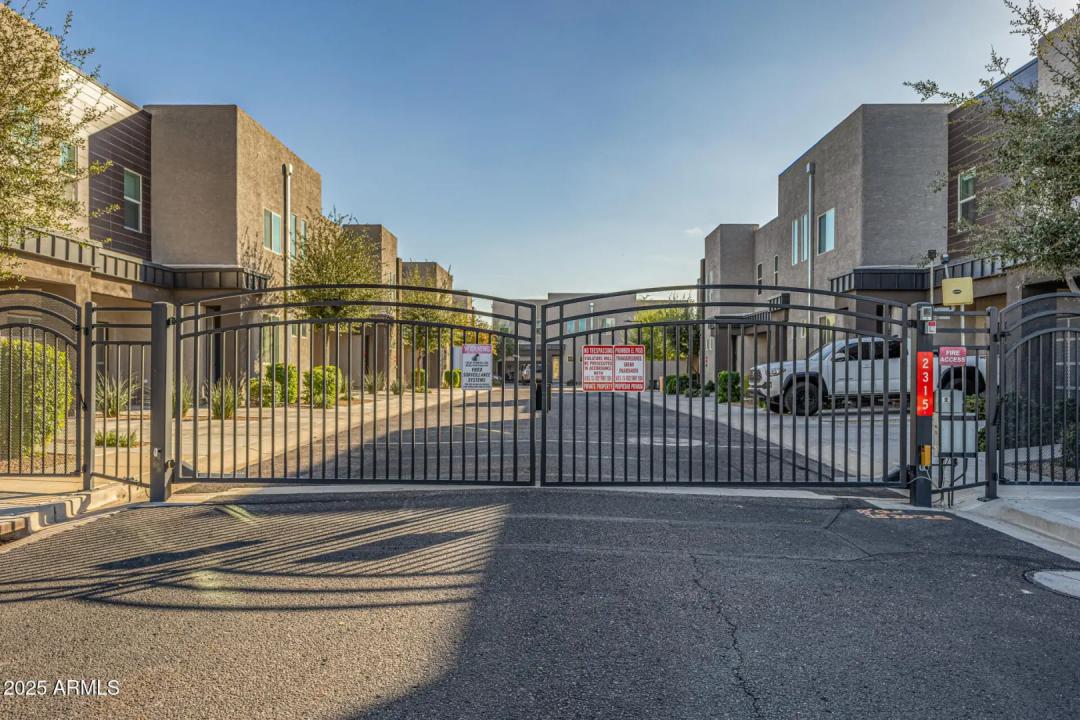 Real Estate Picture 52