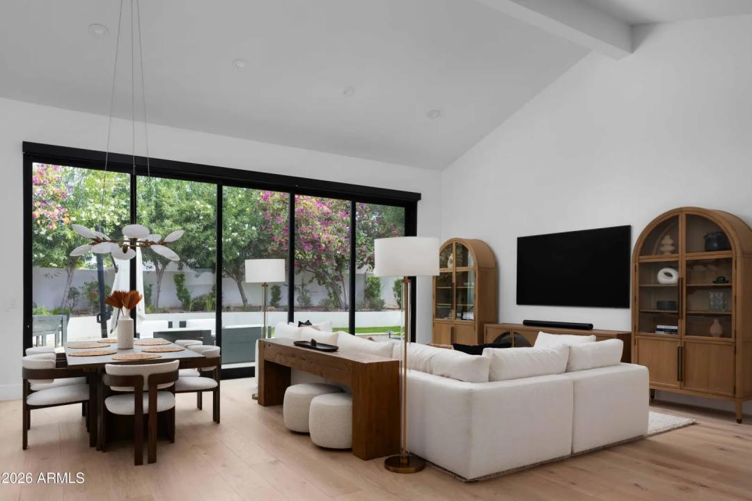 Real Estate Picture 2