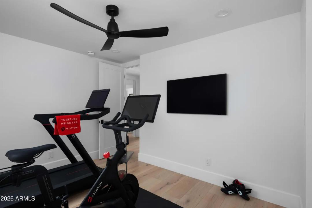 Real Estate Picture 12