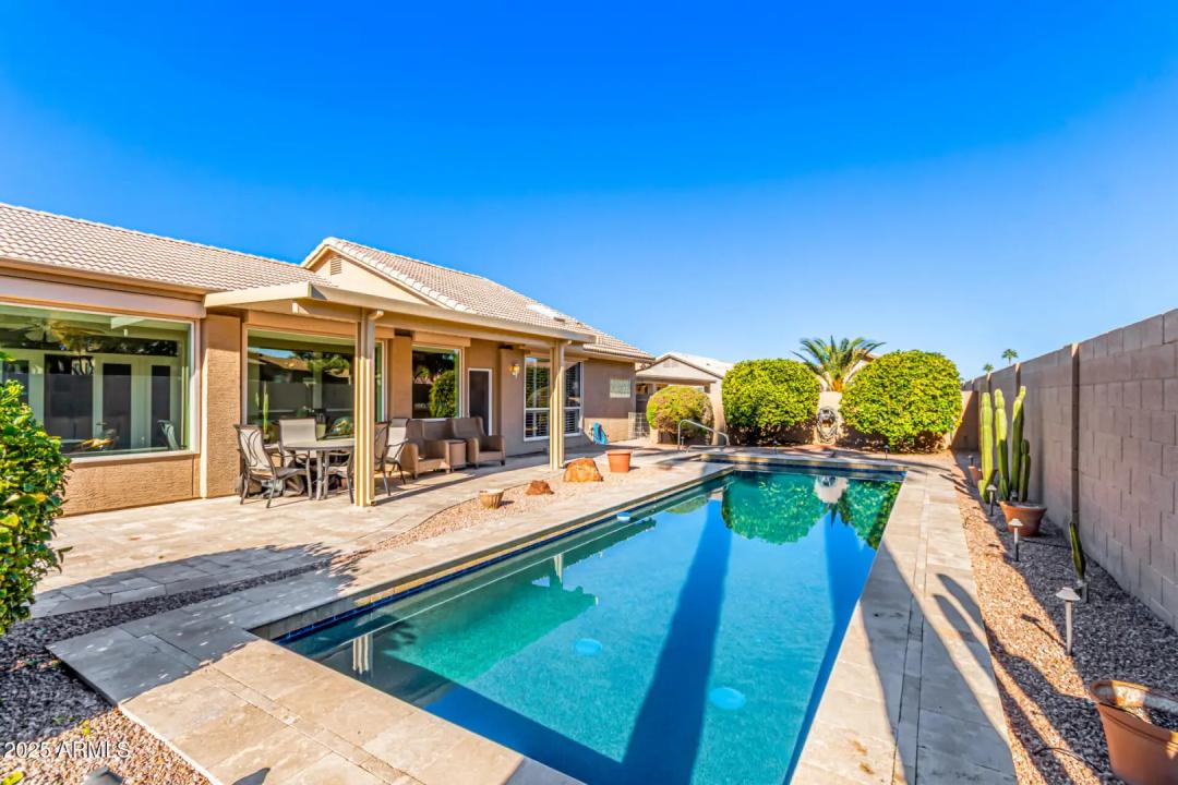 Real Estate Picture 17