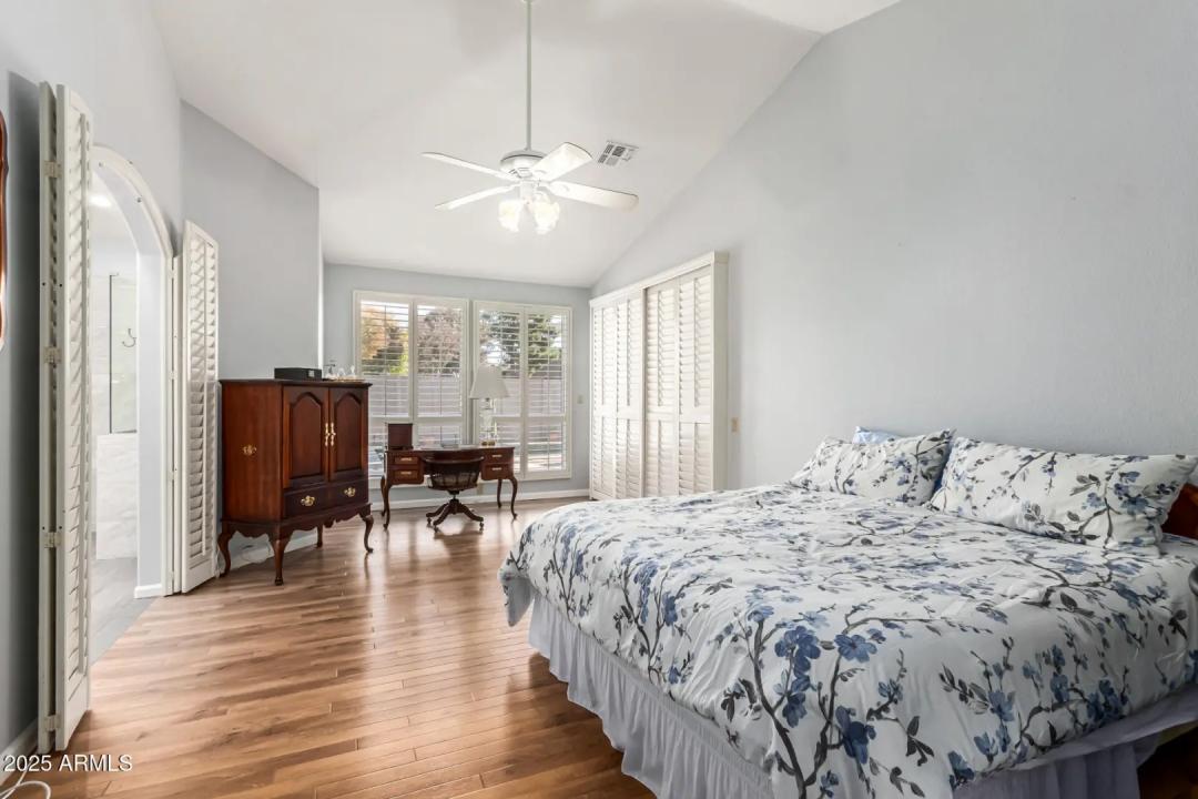 Real Estate Picture 9