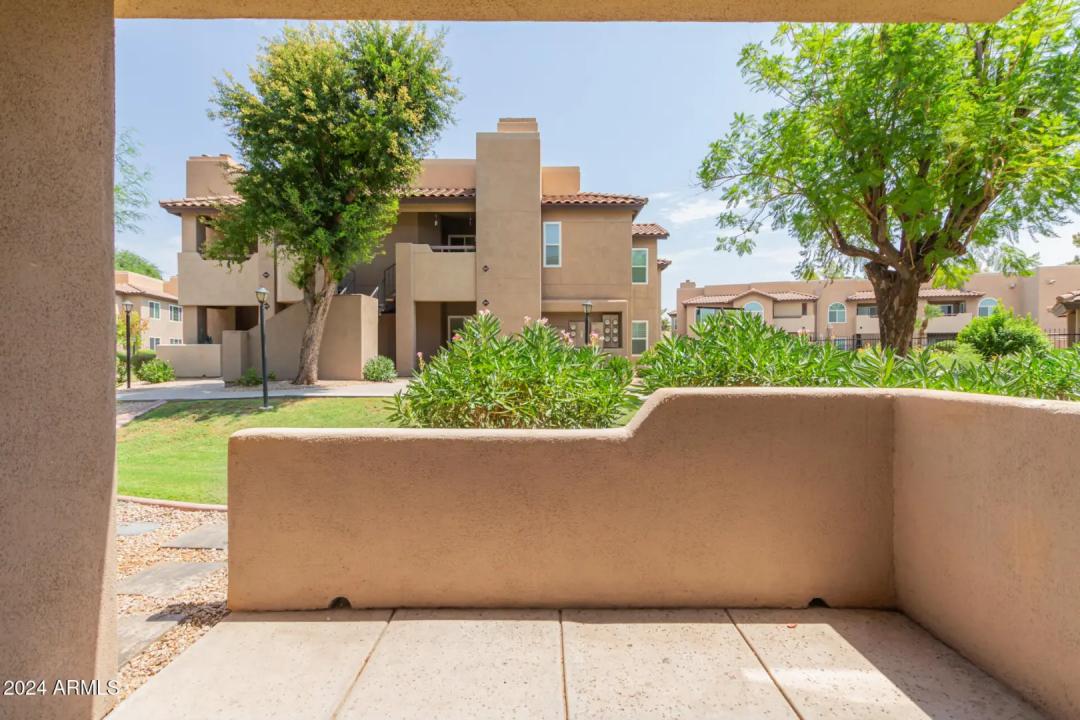 Real Estate Picture 24