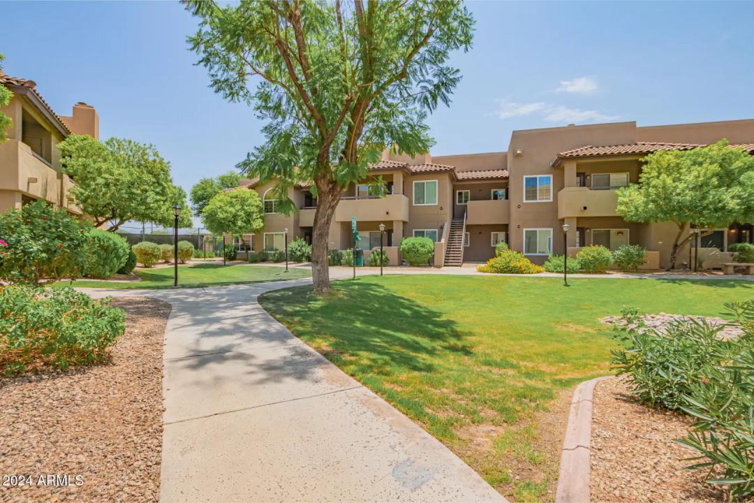 Real Estate Picture 26