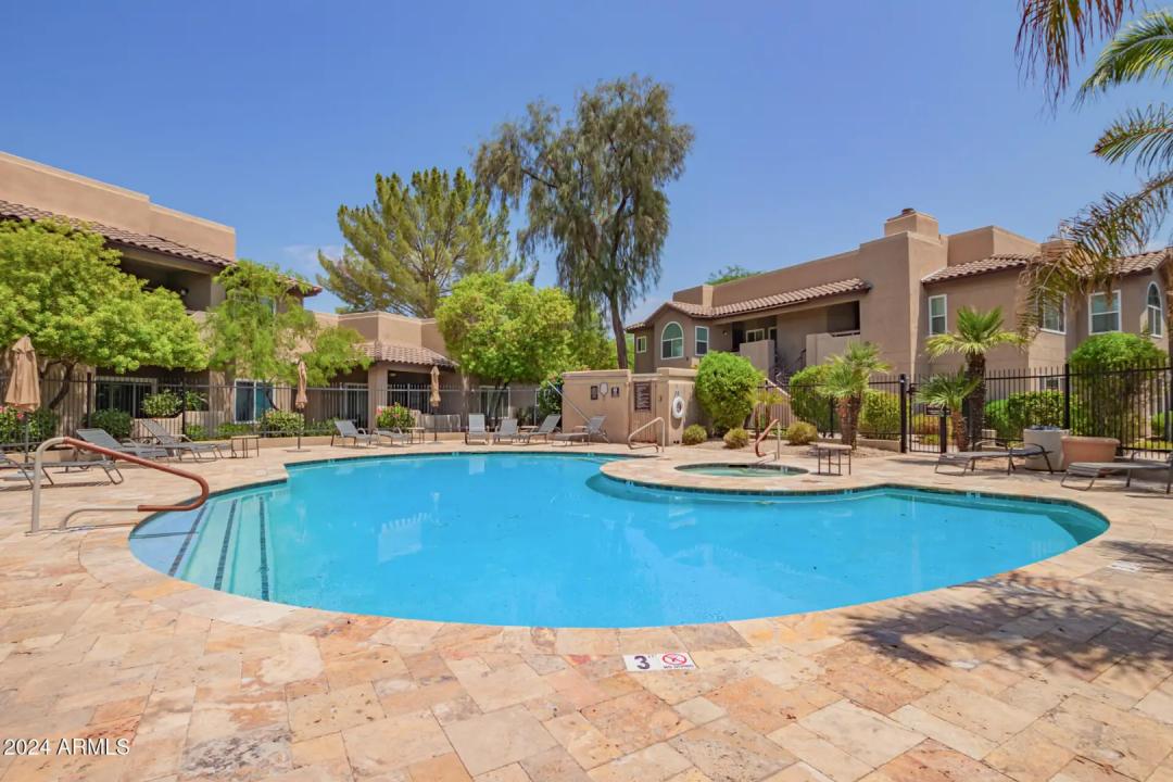 Real Estate Picture 30