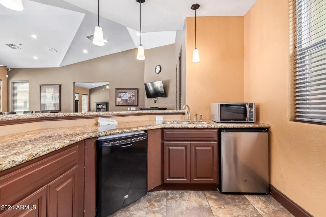 Real Estate Picture 41