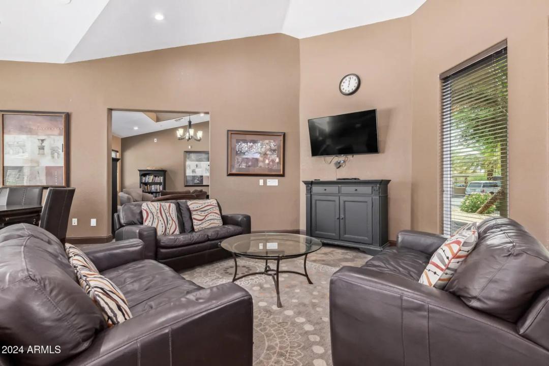 Real Estate Picture 42