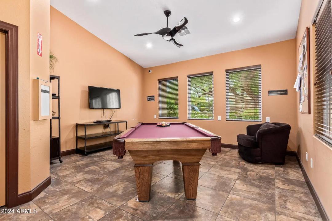 Real Estate Picture 43