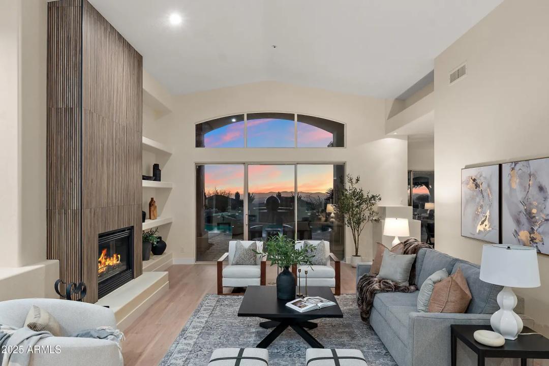 Real Estate Picture 13