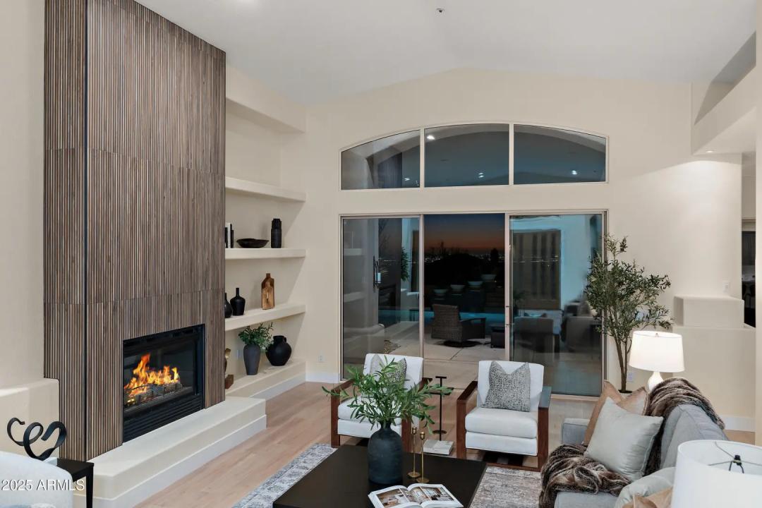 Real Estate Picture 14