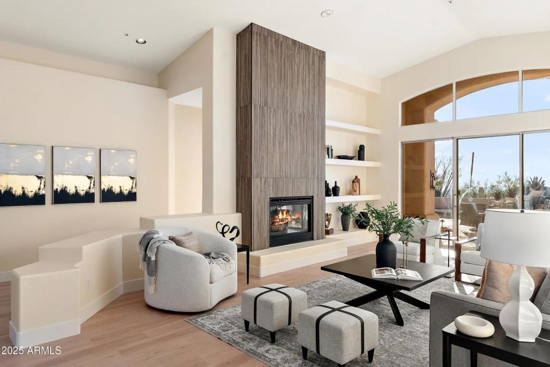 Real Estate Picture 10